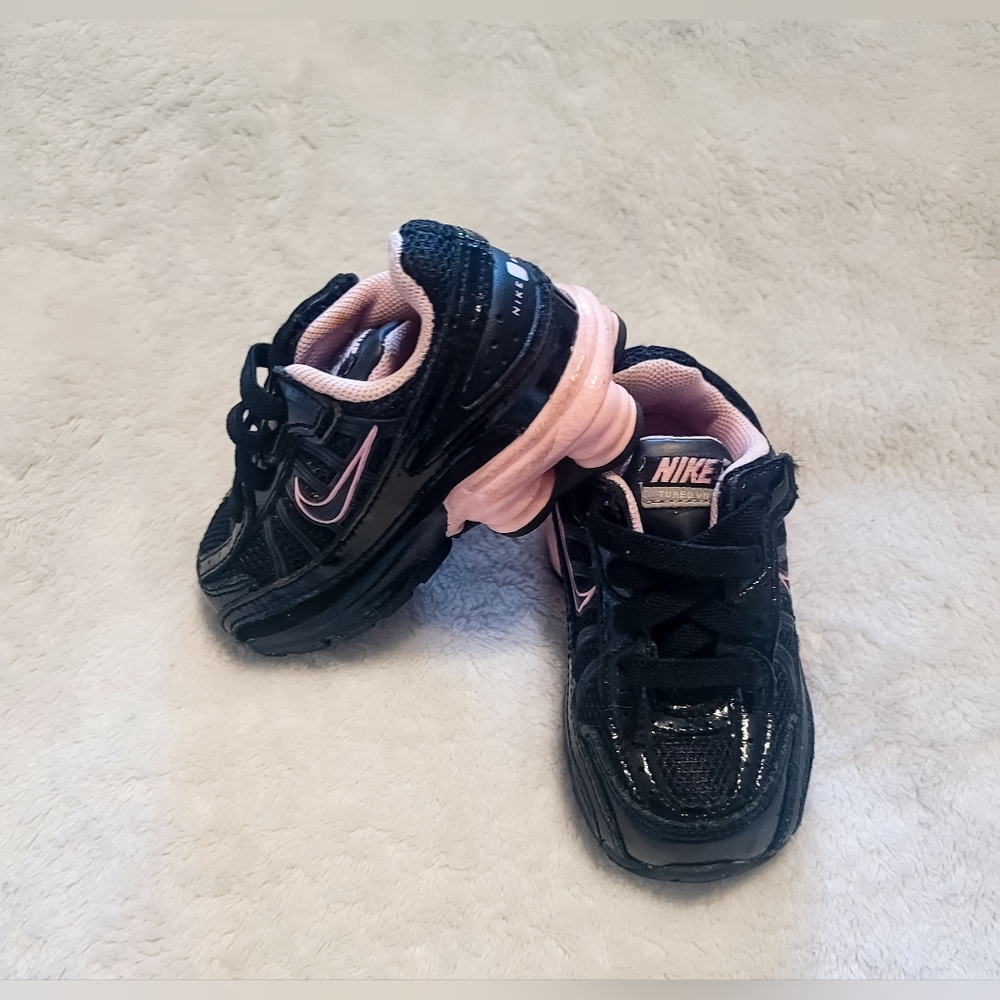 Nike Shox size US 4C